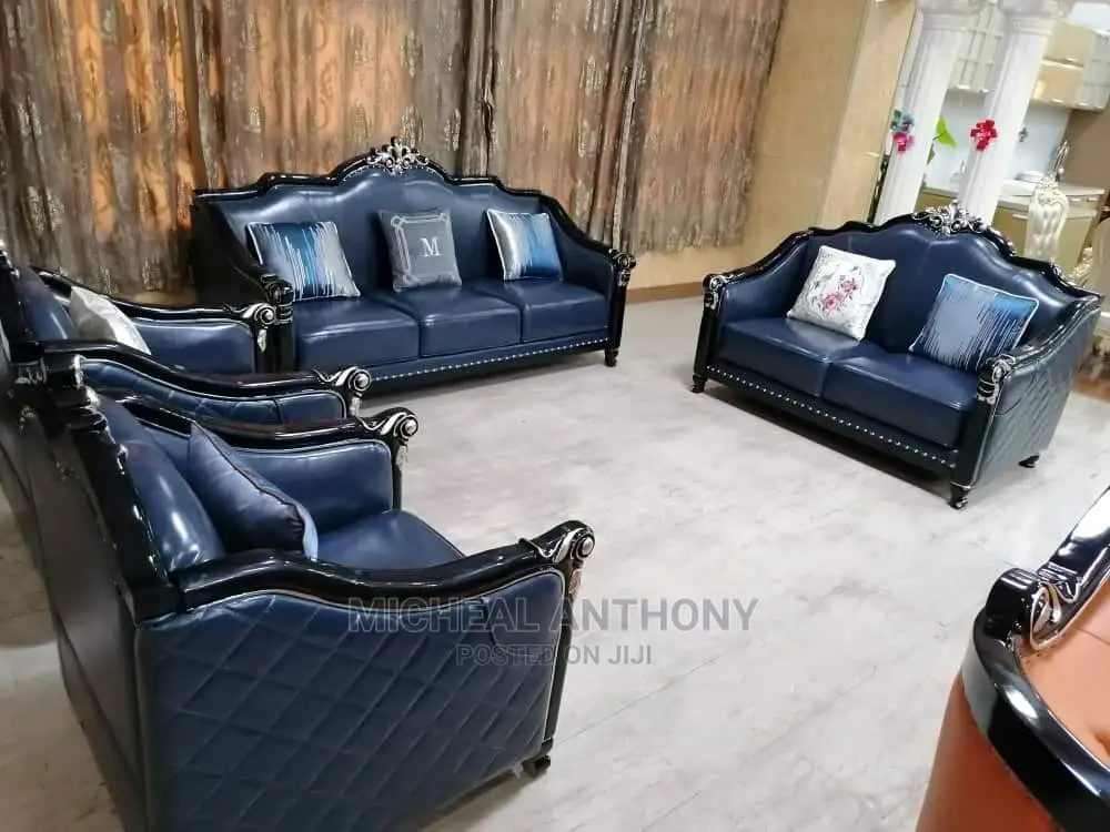 Royal Quality Unique Parlour Chairs With Pure Leather