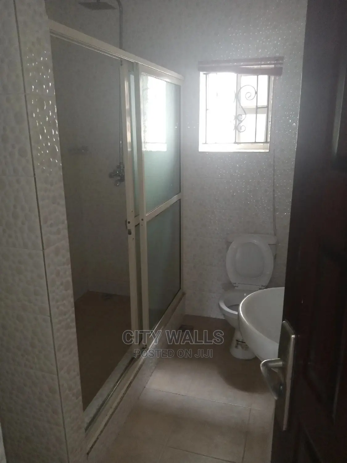 Mini Flat in Agungi for rent