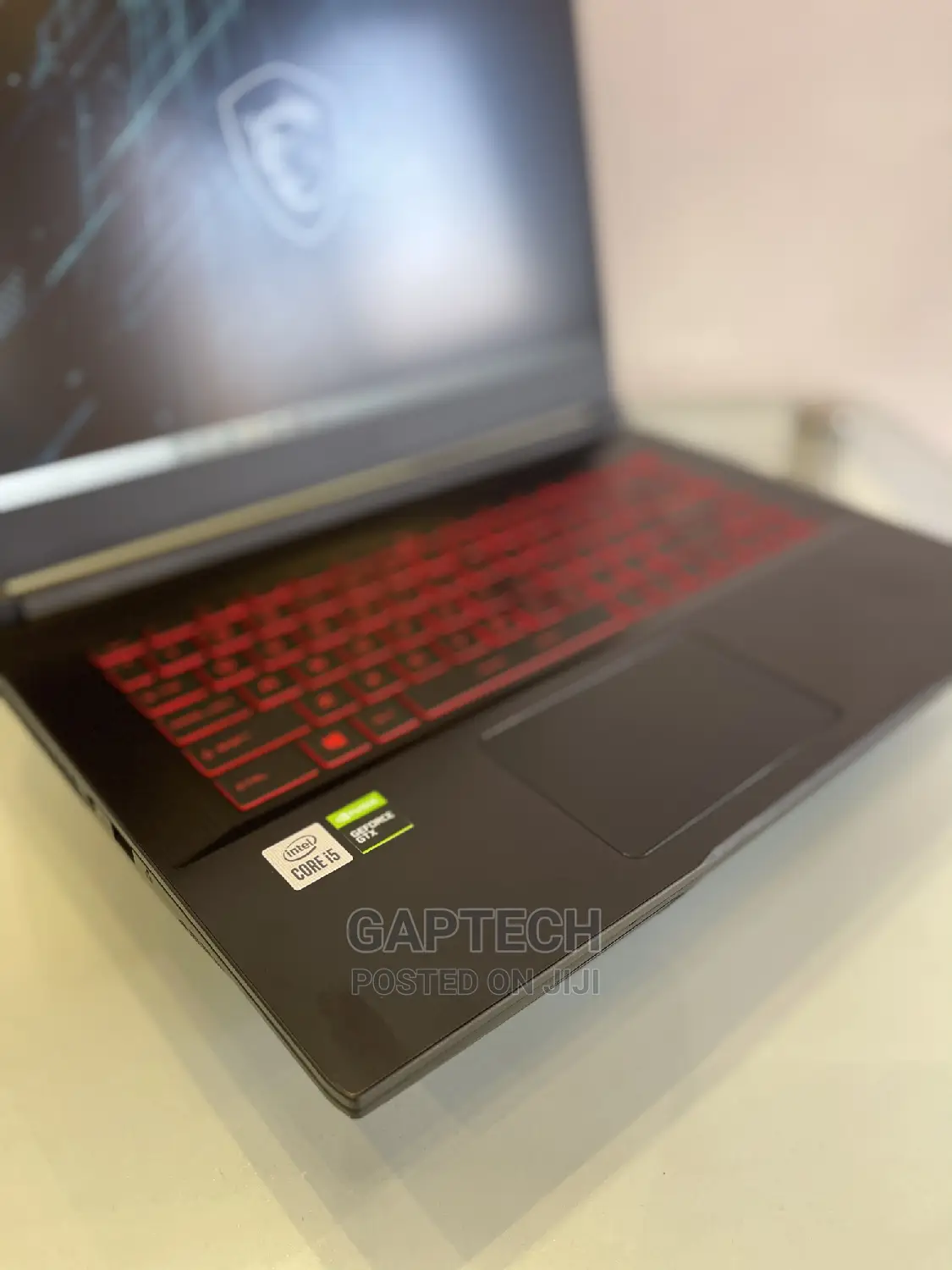 New Laptop MSI 8GB Intel Core I5 SSD 256GB