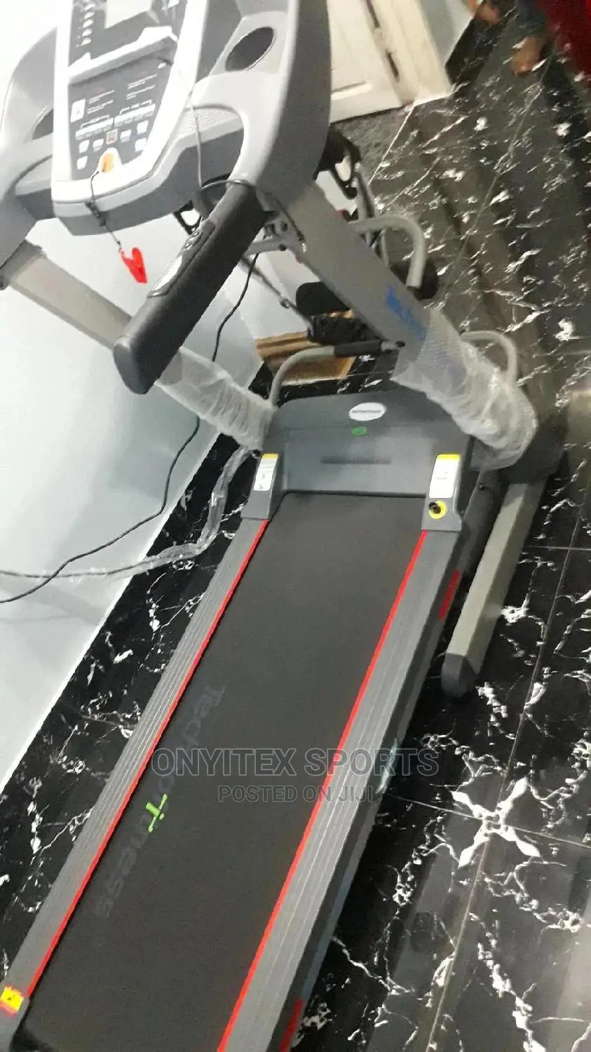 Comercial 2.5hp Treadmill With Massager