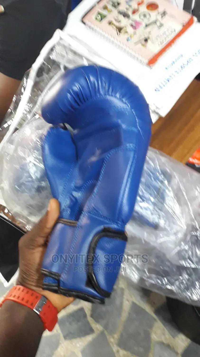 Everlast Quality Boxing Gloves