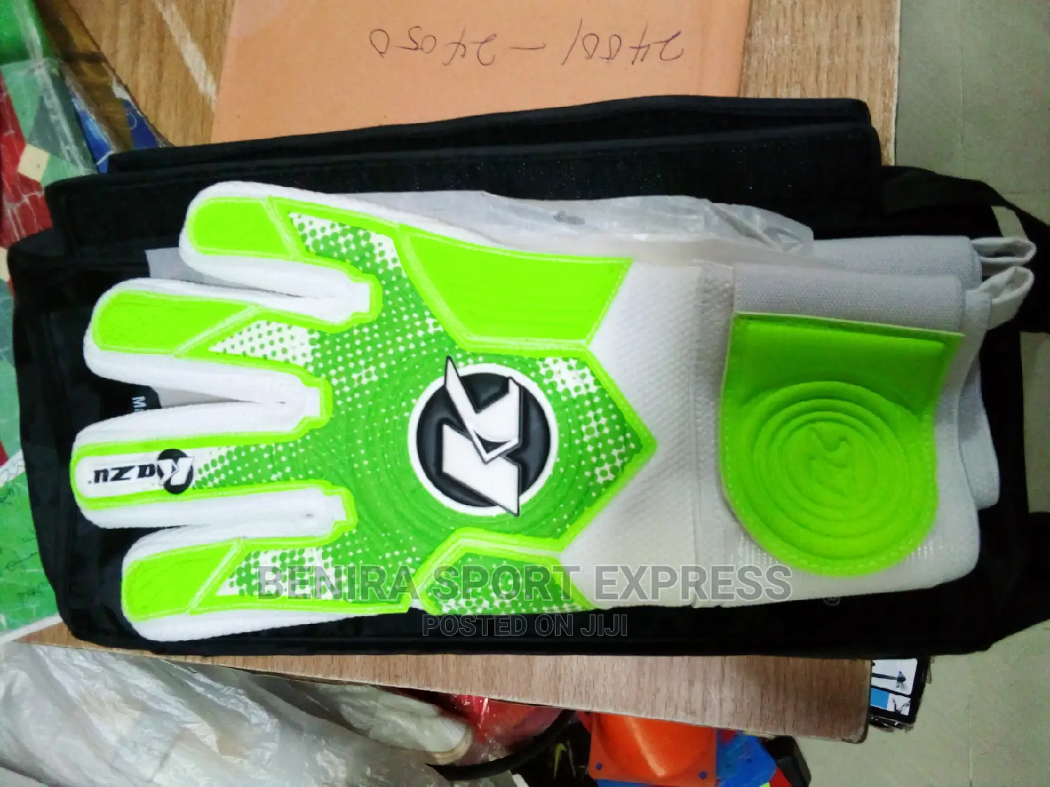 Original Goalkeepers Gloves