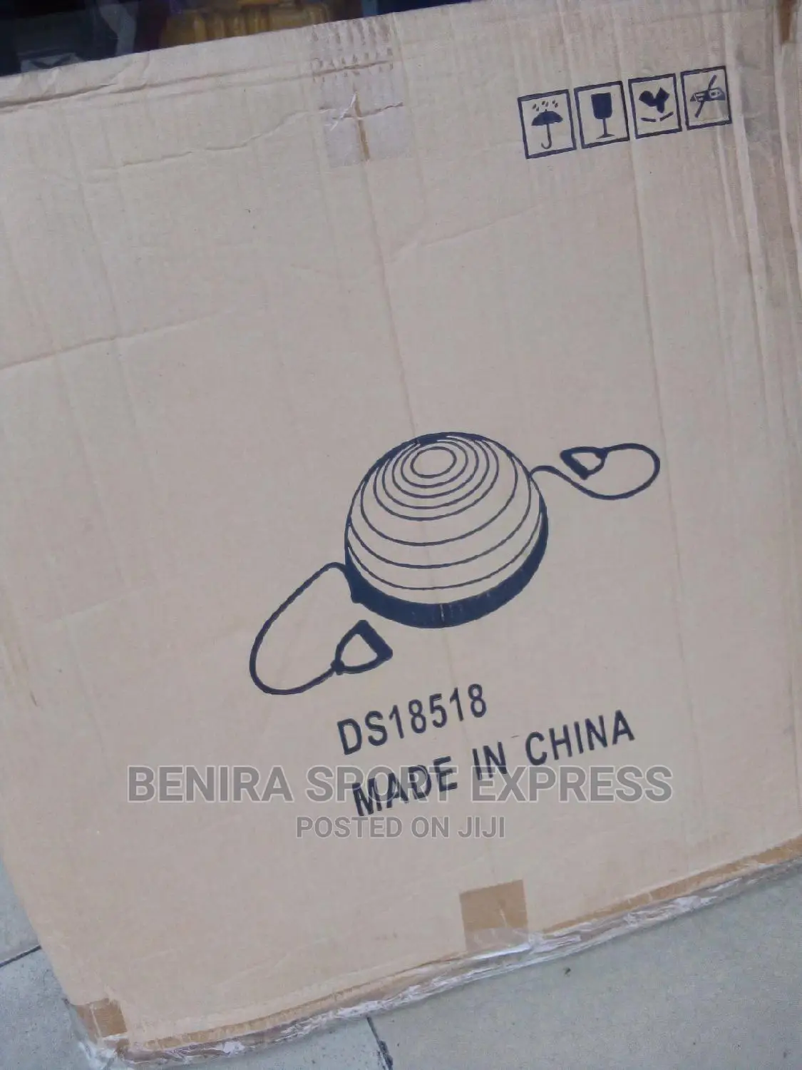Bosu Ball With Resistant Band