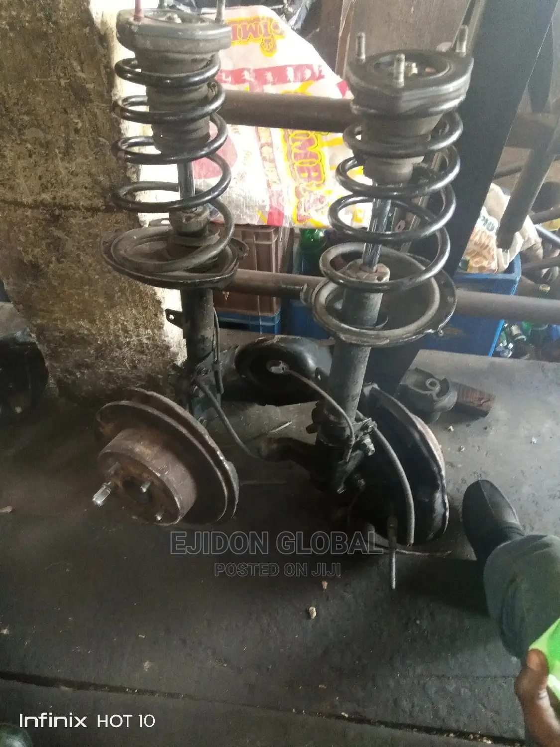 Back Shock For Toyota Lexus Rx330