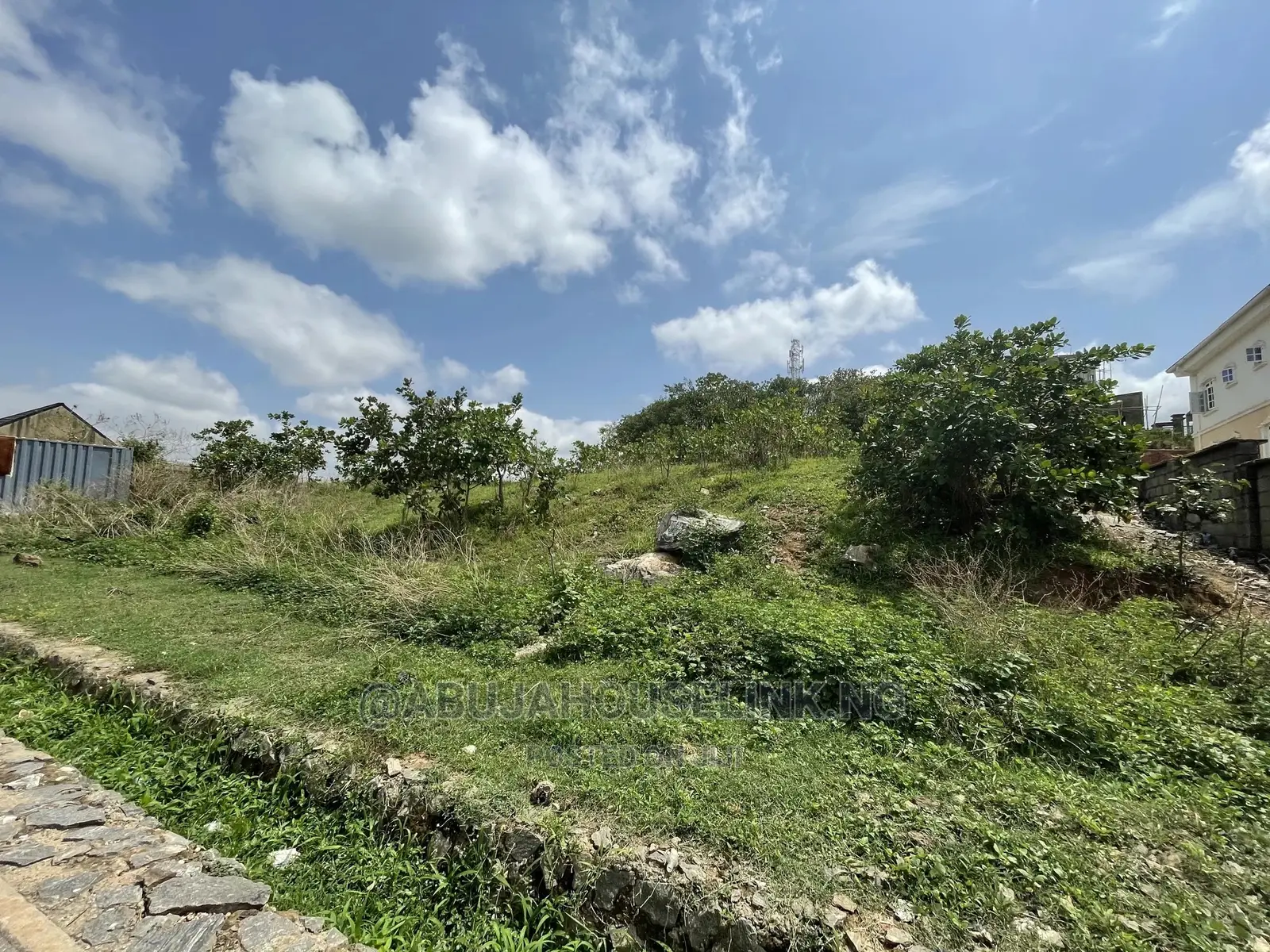 Plots of Land With Certificate of Occupancy
