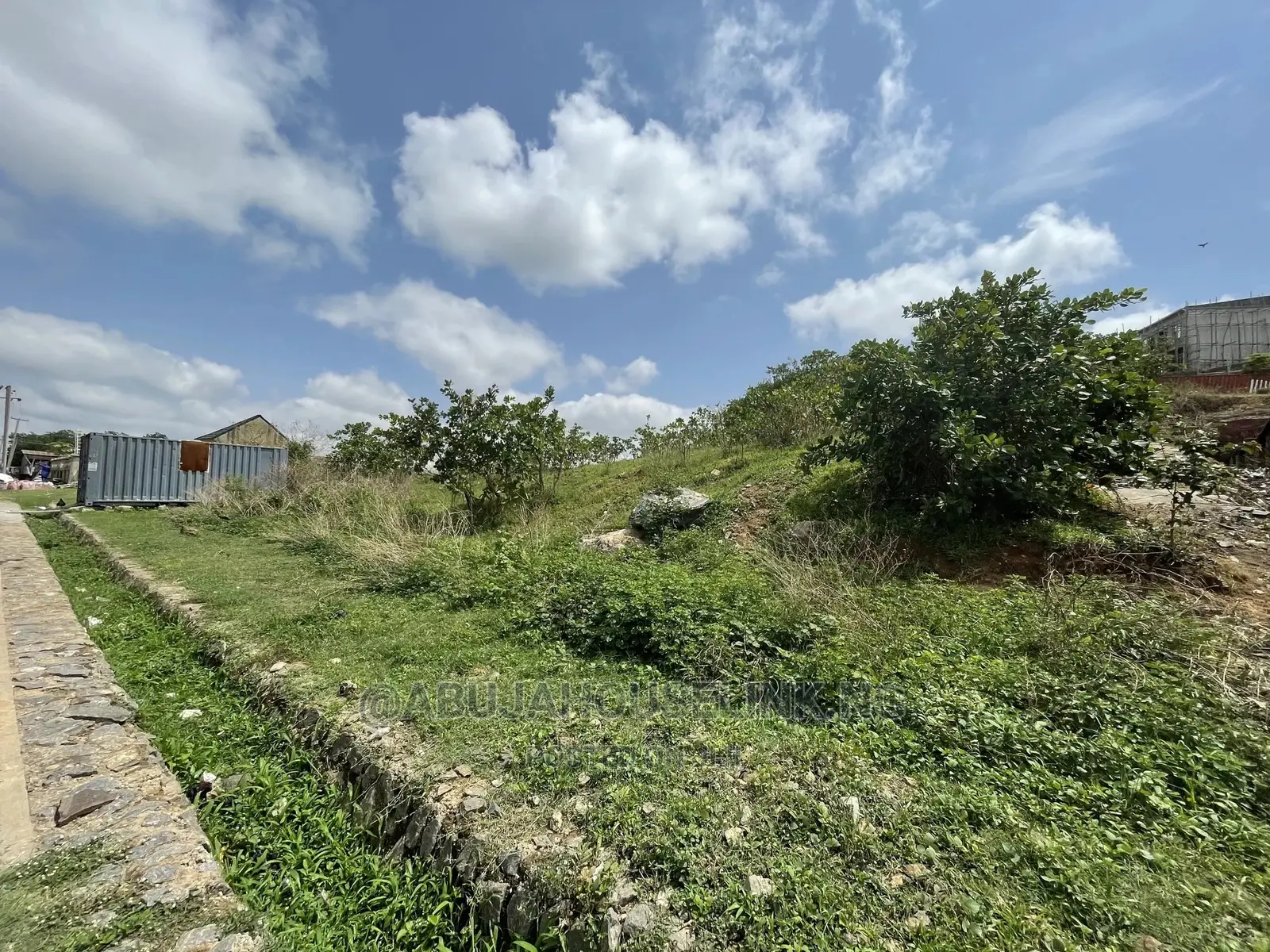 Plots of Land With Certificate of Occupancy