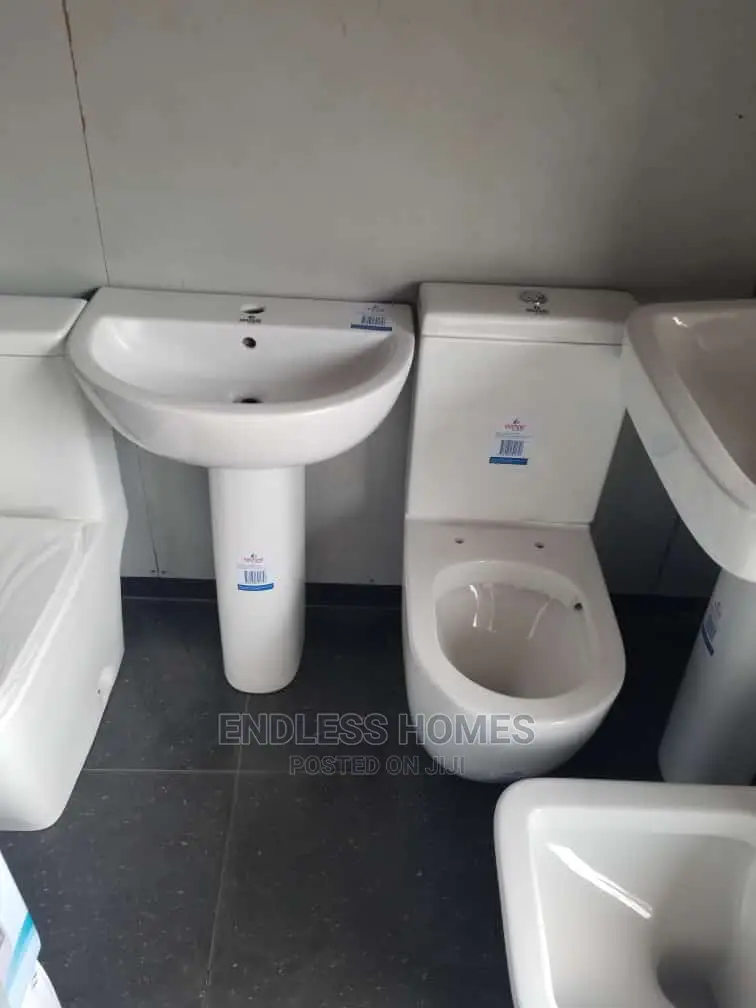 High Quality Executive Water Closet