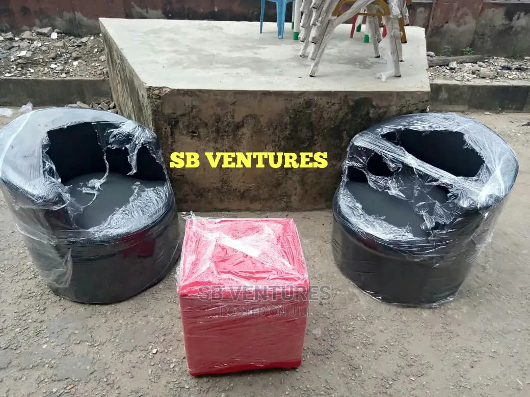2pcs Single Sofa and Table