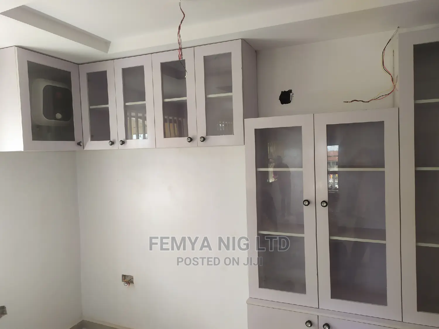 Cosmetics Display Cabinet Transparent Glass