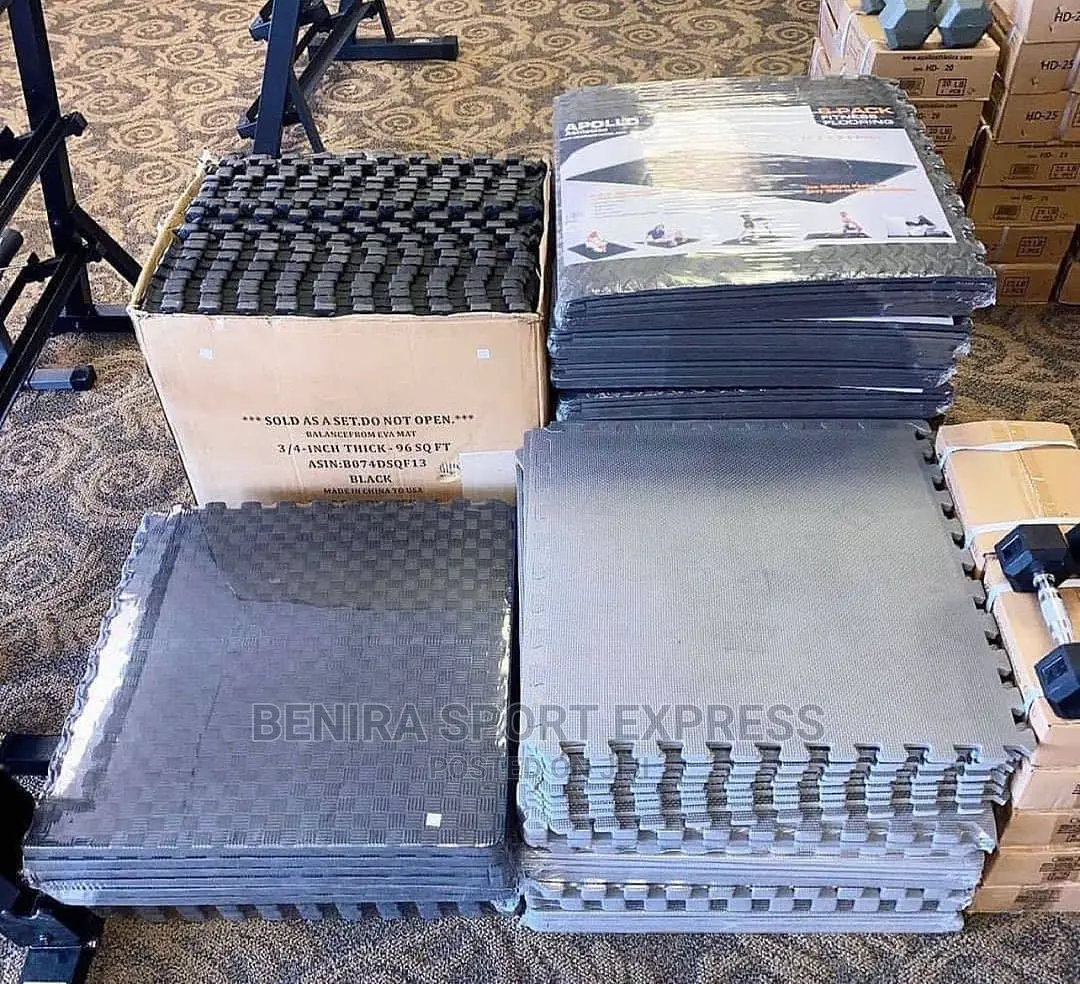 Interlock Mat Available In Black And White