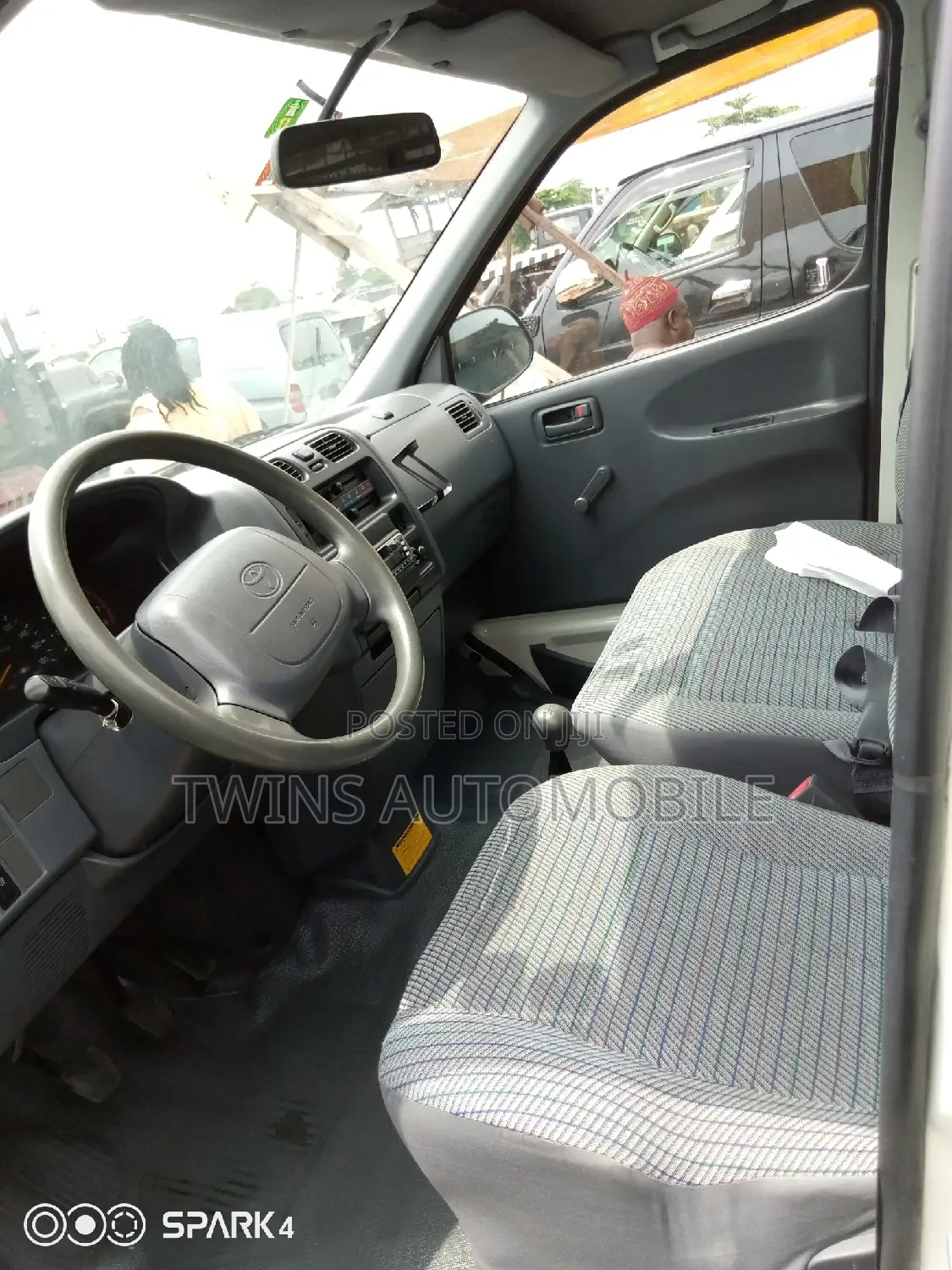 Toyota HiAce 2007