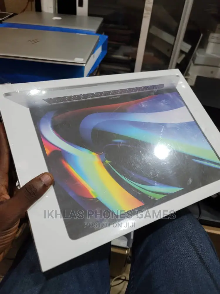 New Laptop Apple MacBook Pro 2019 32GB Intel Core i9 2T