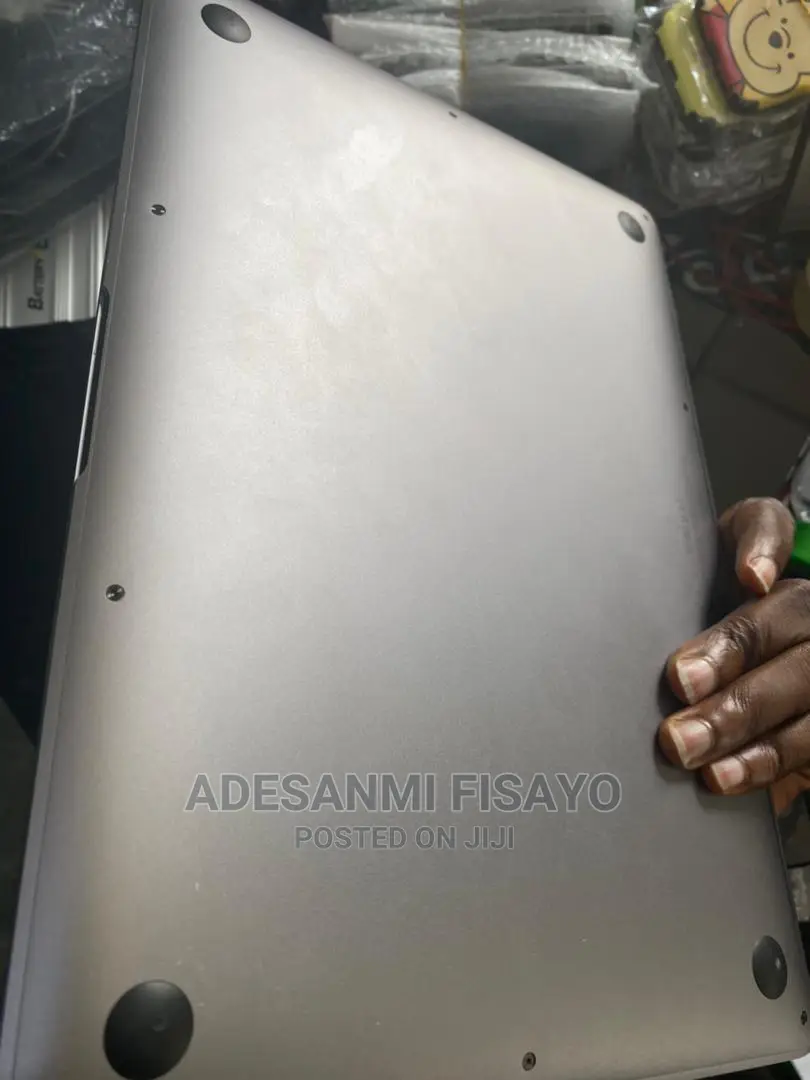 Laptop Apple MacBook Air 2020 8GB Intel Core I3 SSD 256GB