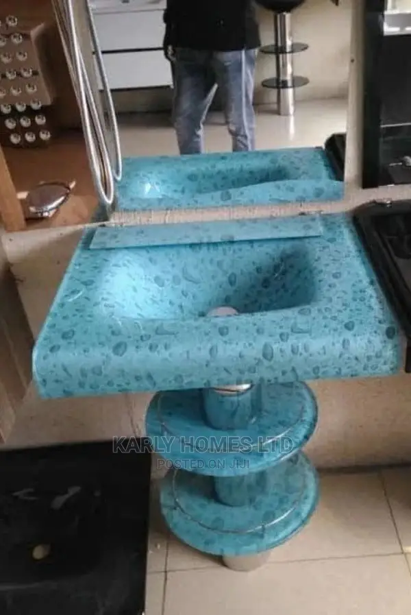 Executive Glass Basin