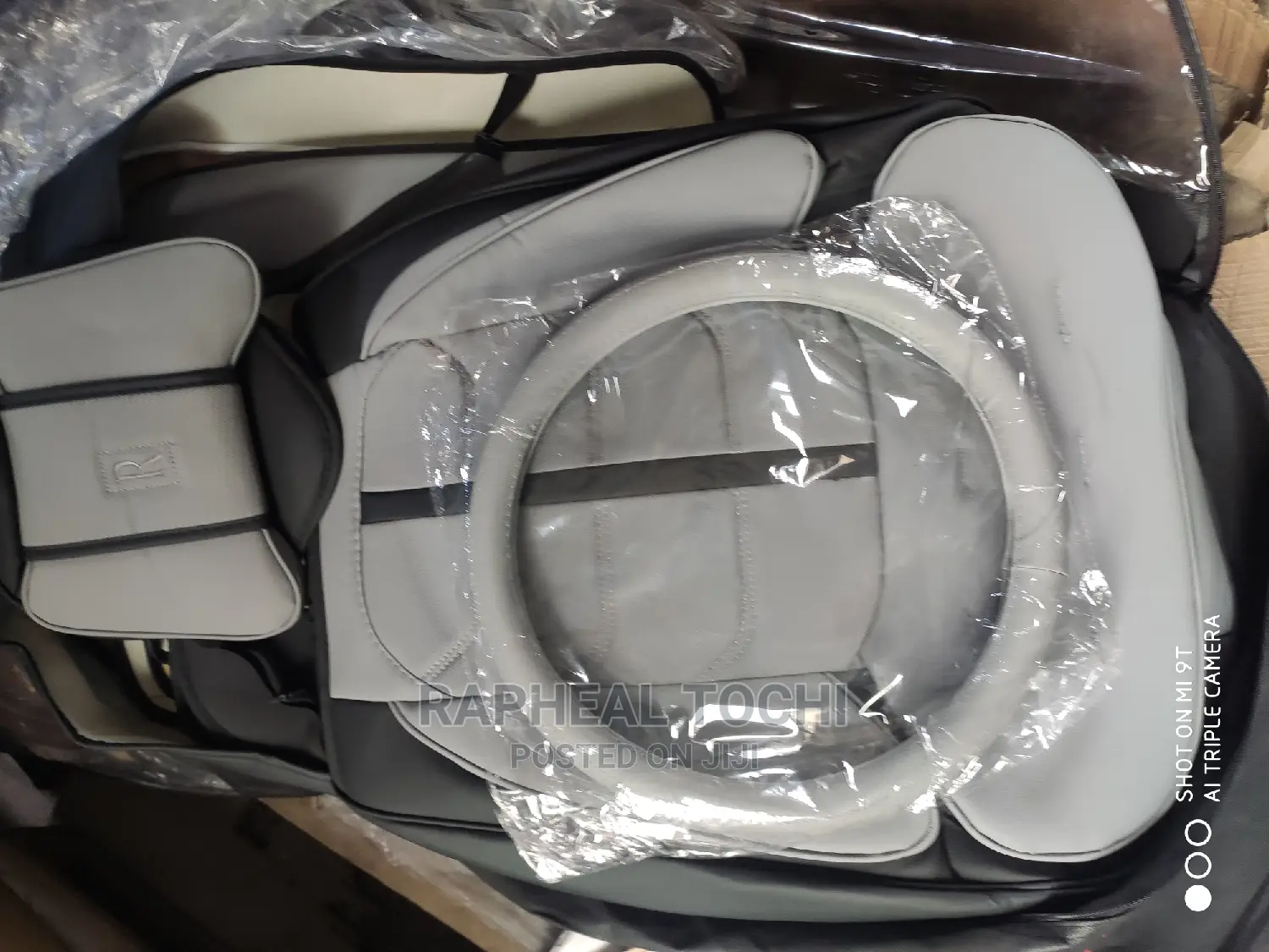Leader Seat Cover