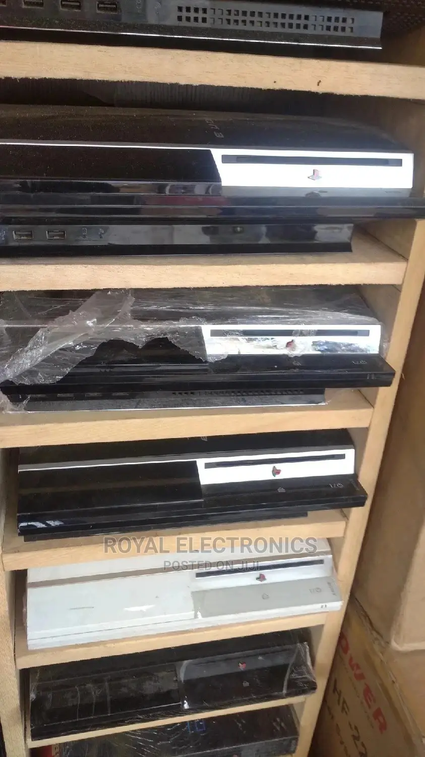 UK PS3 Game With Downloading and FIFA 21 and Pes 21