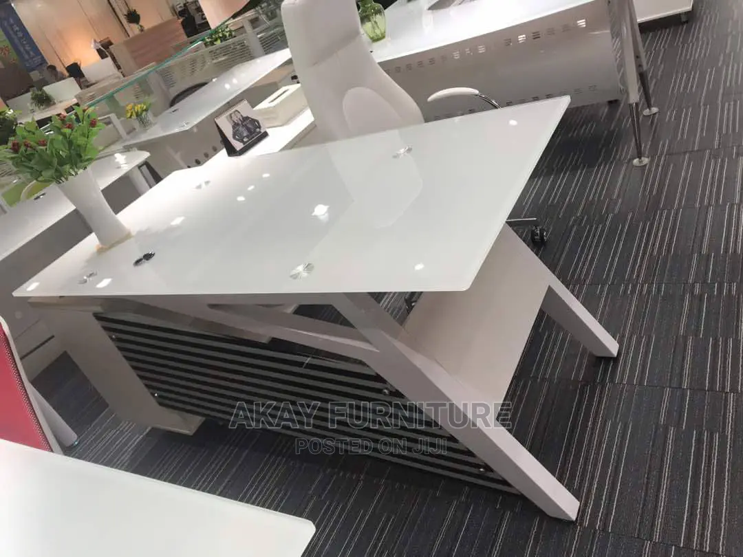 White Glass Executive Table Size 1.6meters