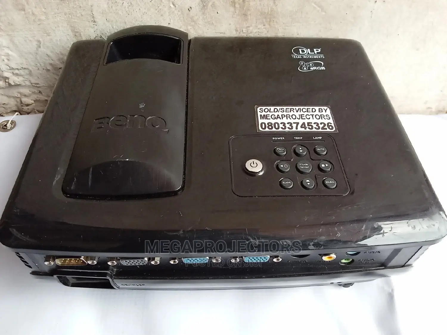 Portable and Easy to Use Fairly Used Benq MP515 Projector