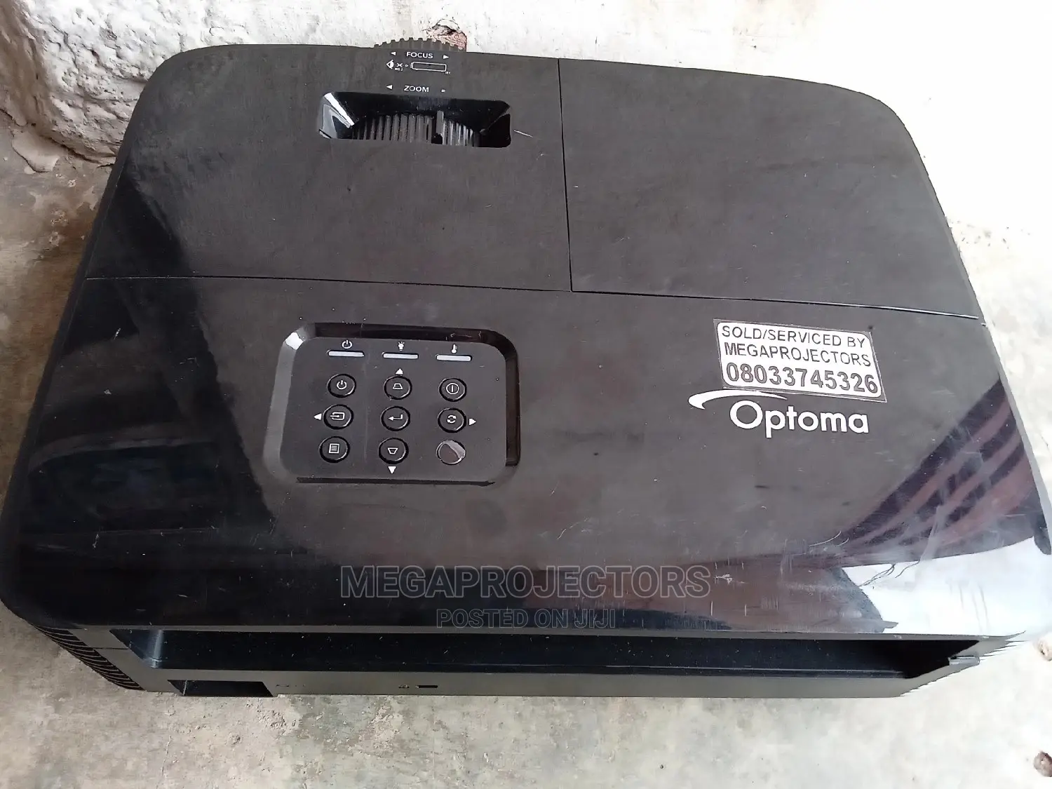 Optoma Projector Is Available for Sale
