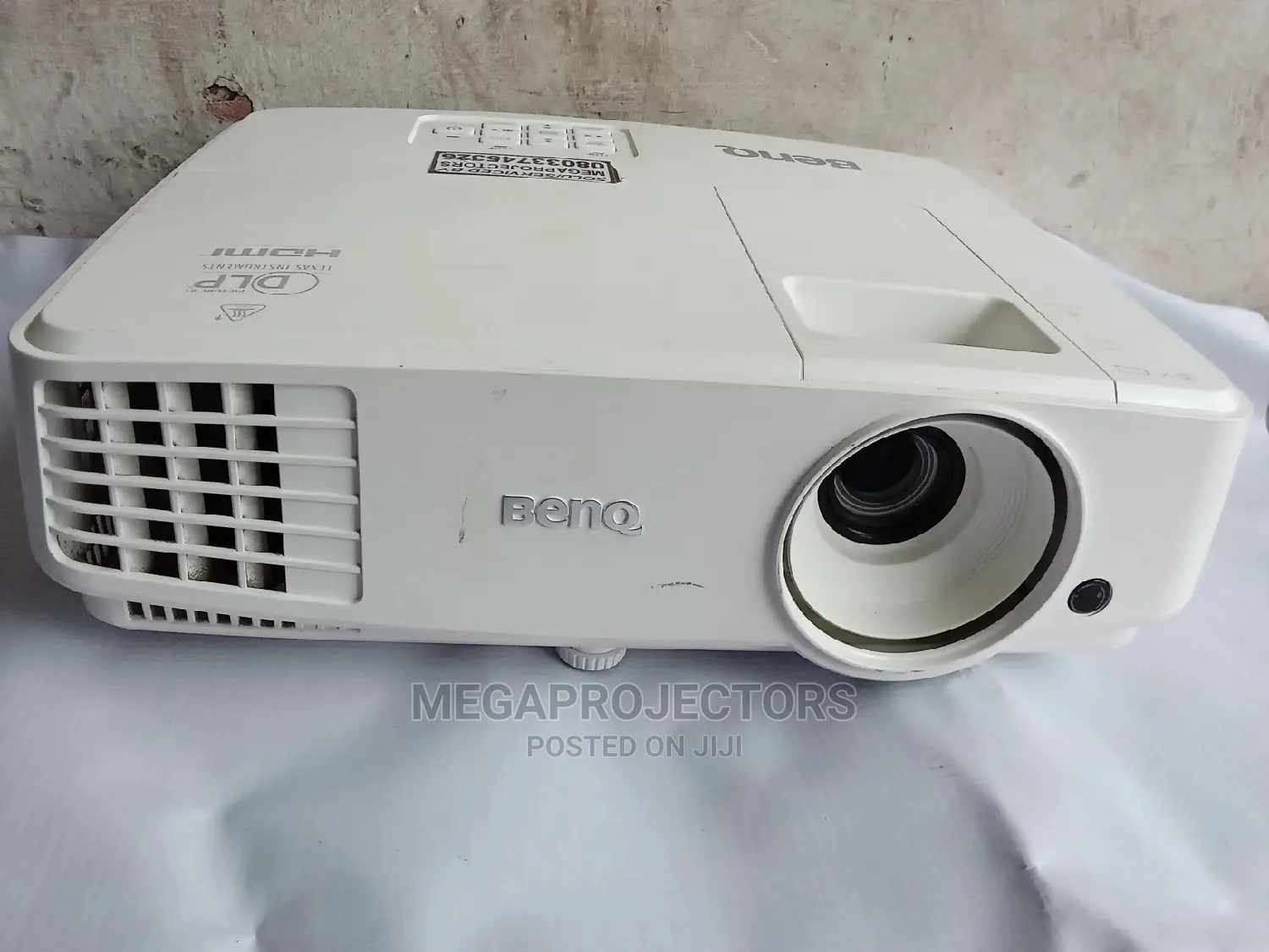 Whitish and Beautiful Benq TW523P at the Best Price