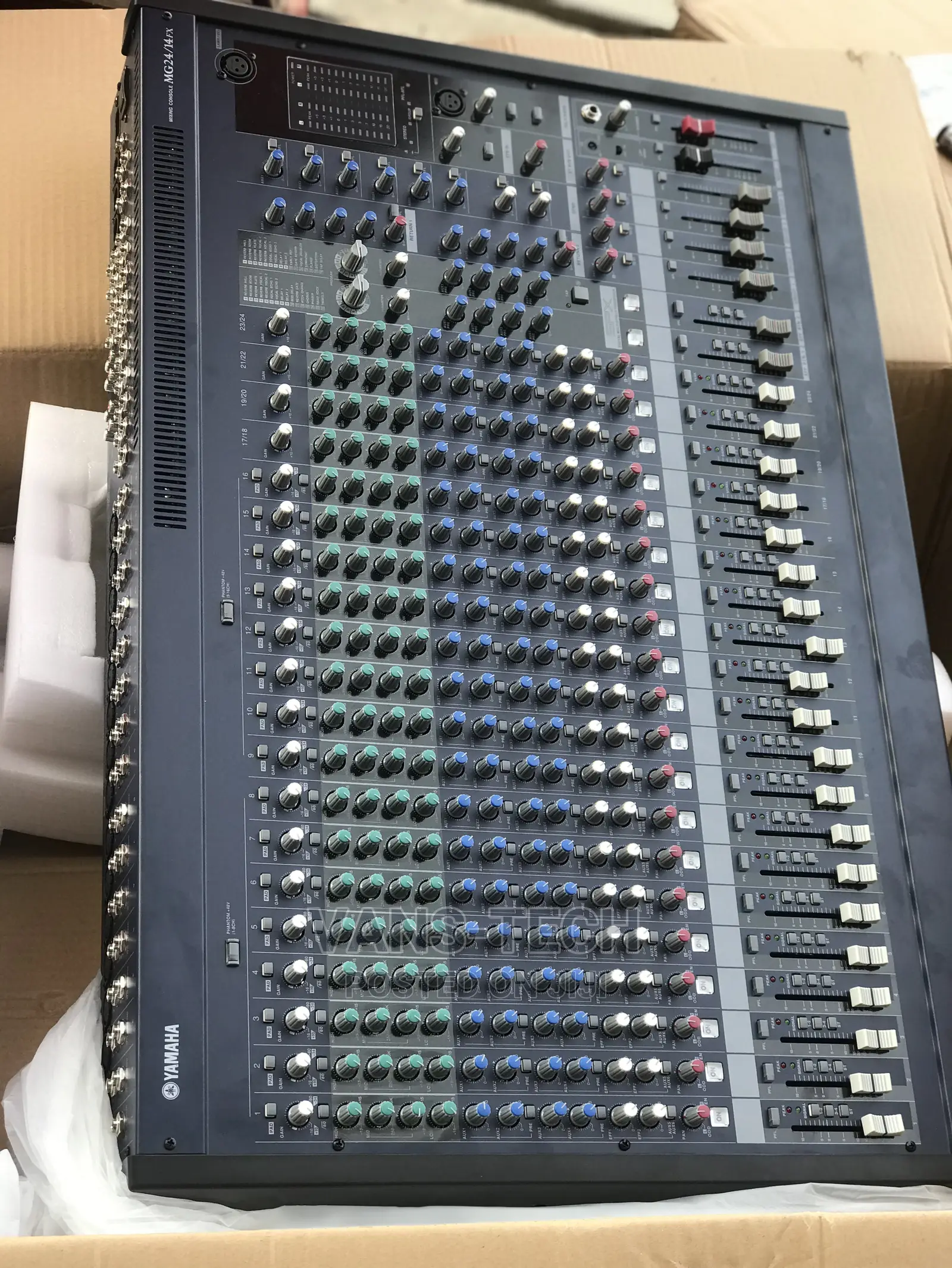 24 Channels Mixer