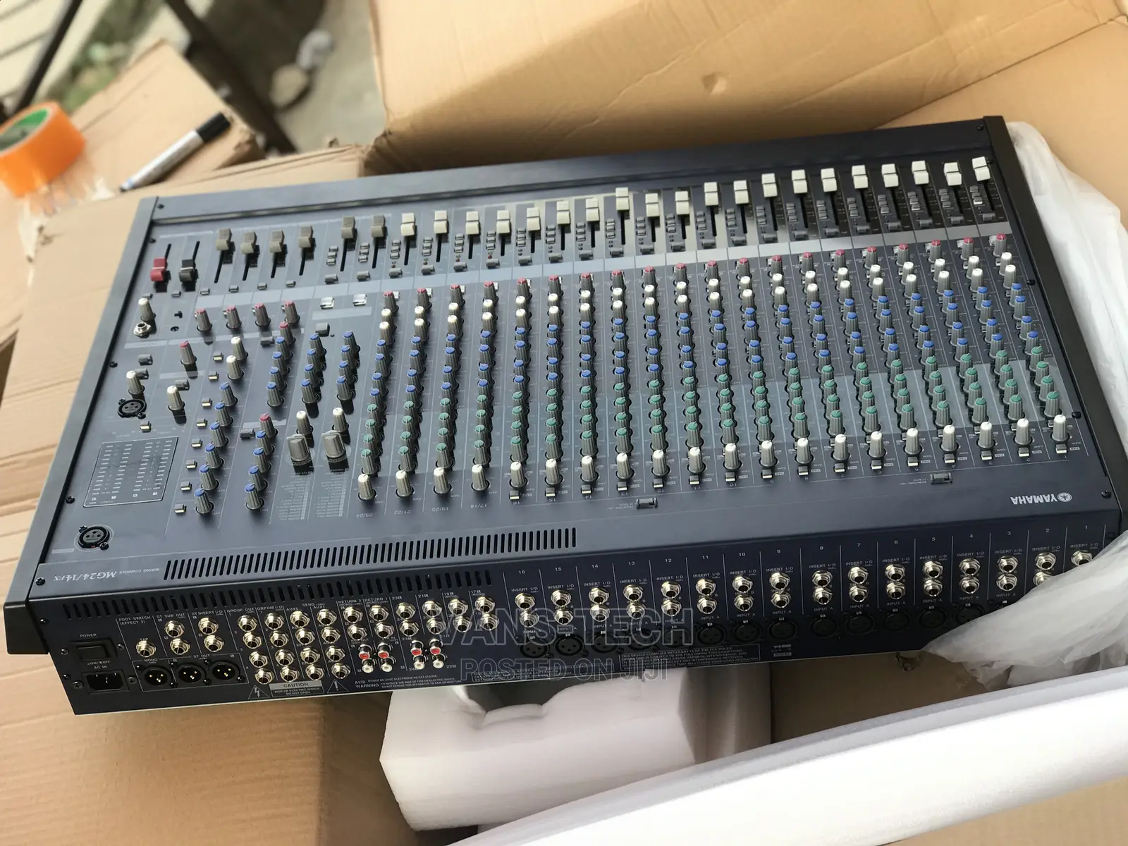 24 Channels Mixer