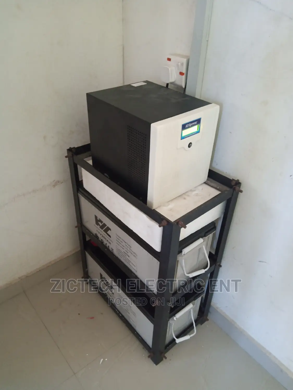2kva/24v Inverter System 2 200ah Battery 4 300w Solar Panels