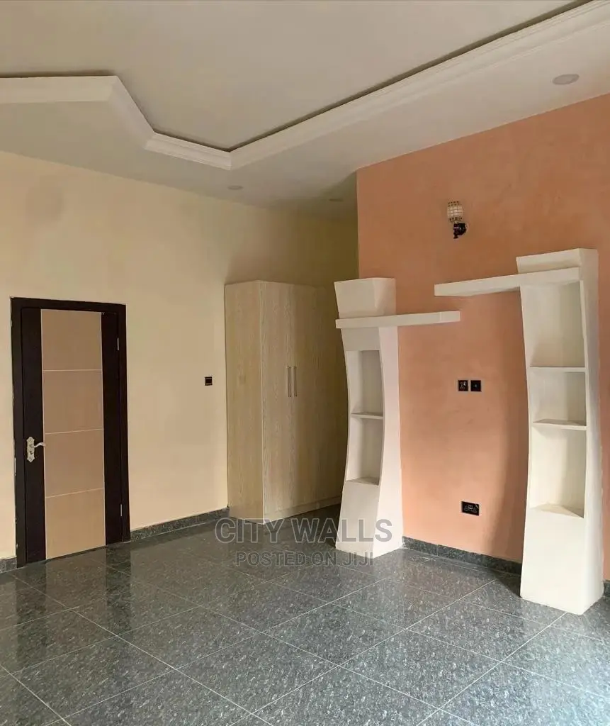 4bdrm Townhouse/Terrace in Leon Homes, Chevron for Sale