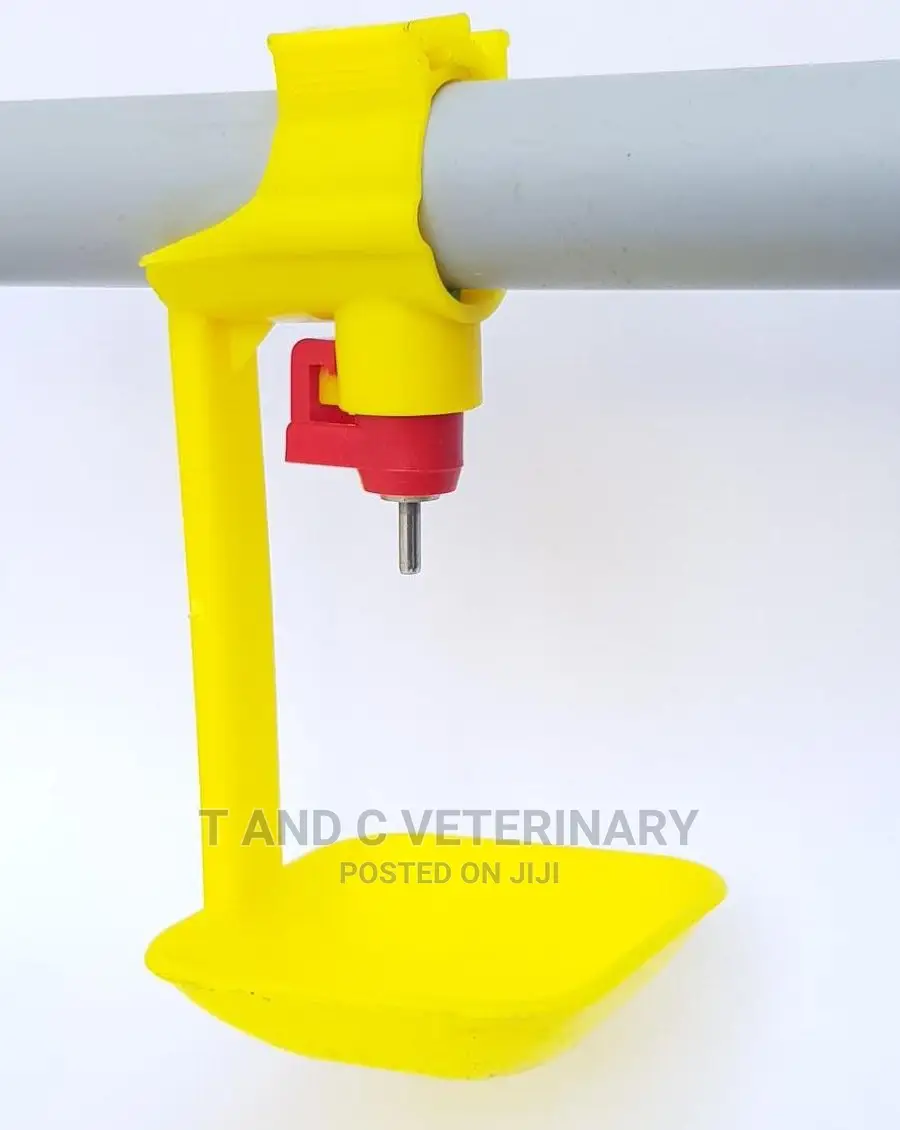 Nipple Drinker With Cup