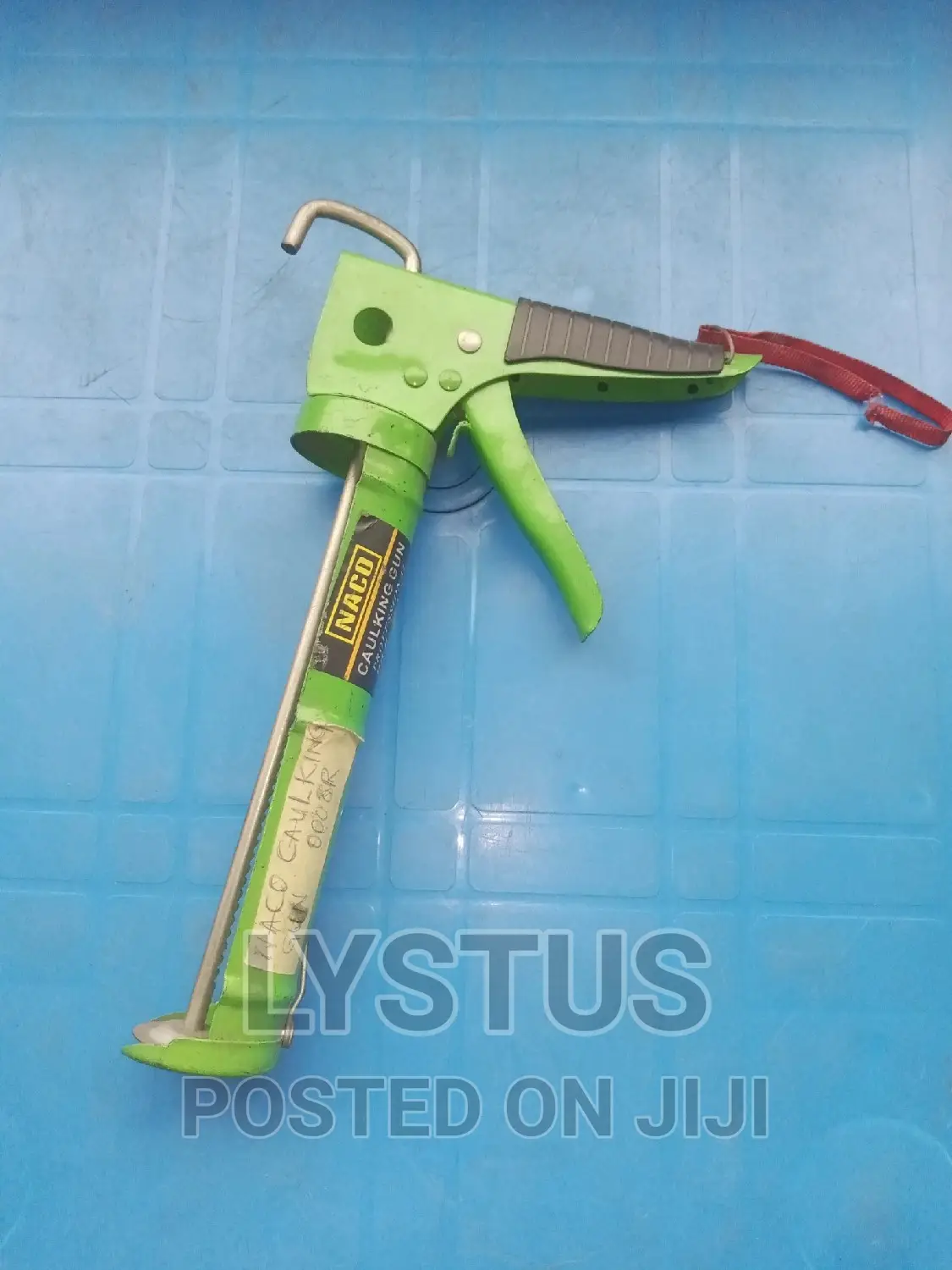 NACO Caulking Gun