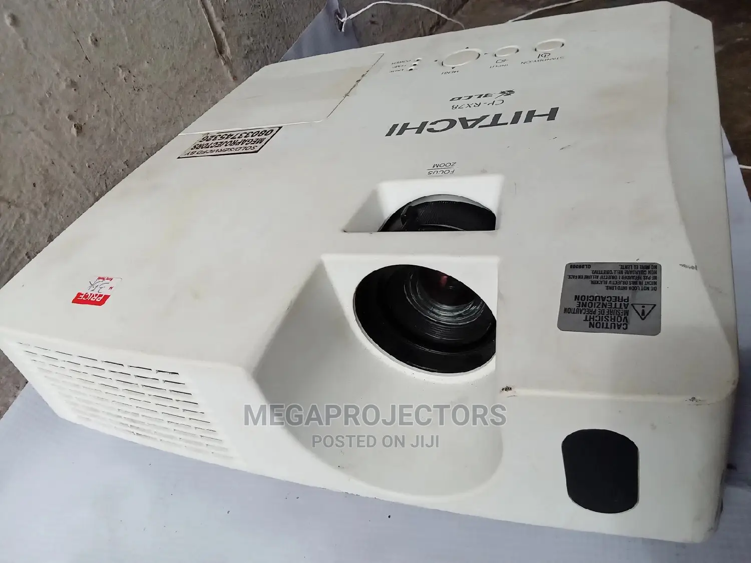 HITACHI Projector With Wide Image for Sale