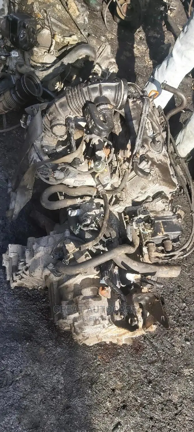 Honda Hr-v 1998-2001 Engine's Or The Automatic Gearbox