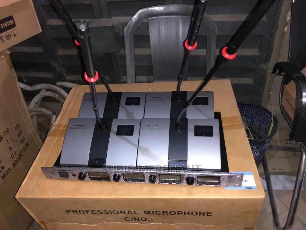 Magnetic Digital Conference Microphone