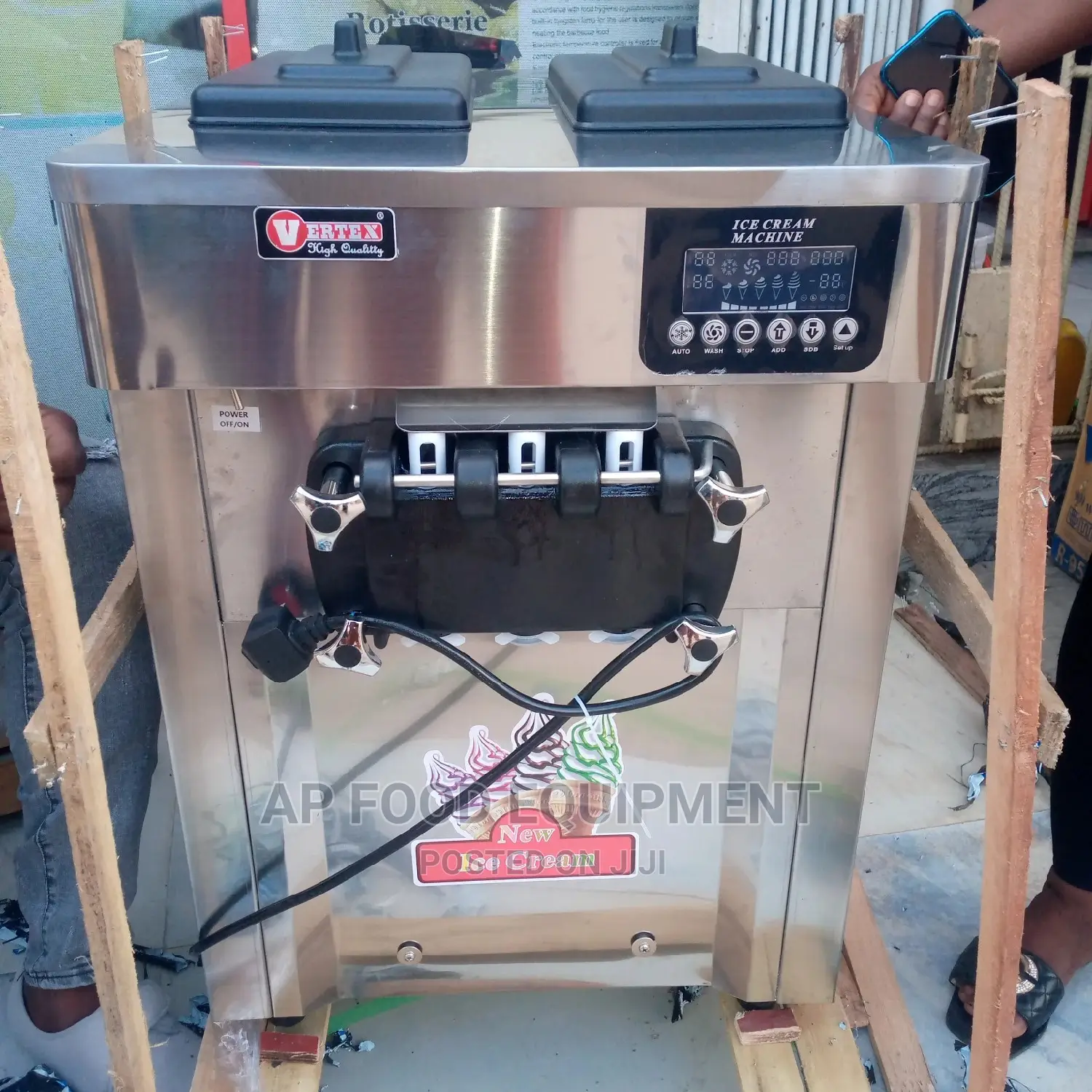 Pure Stanless Table Top Ice Cream Machine.