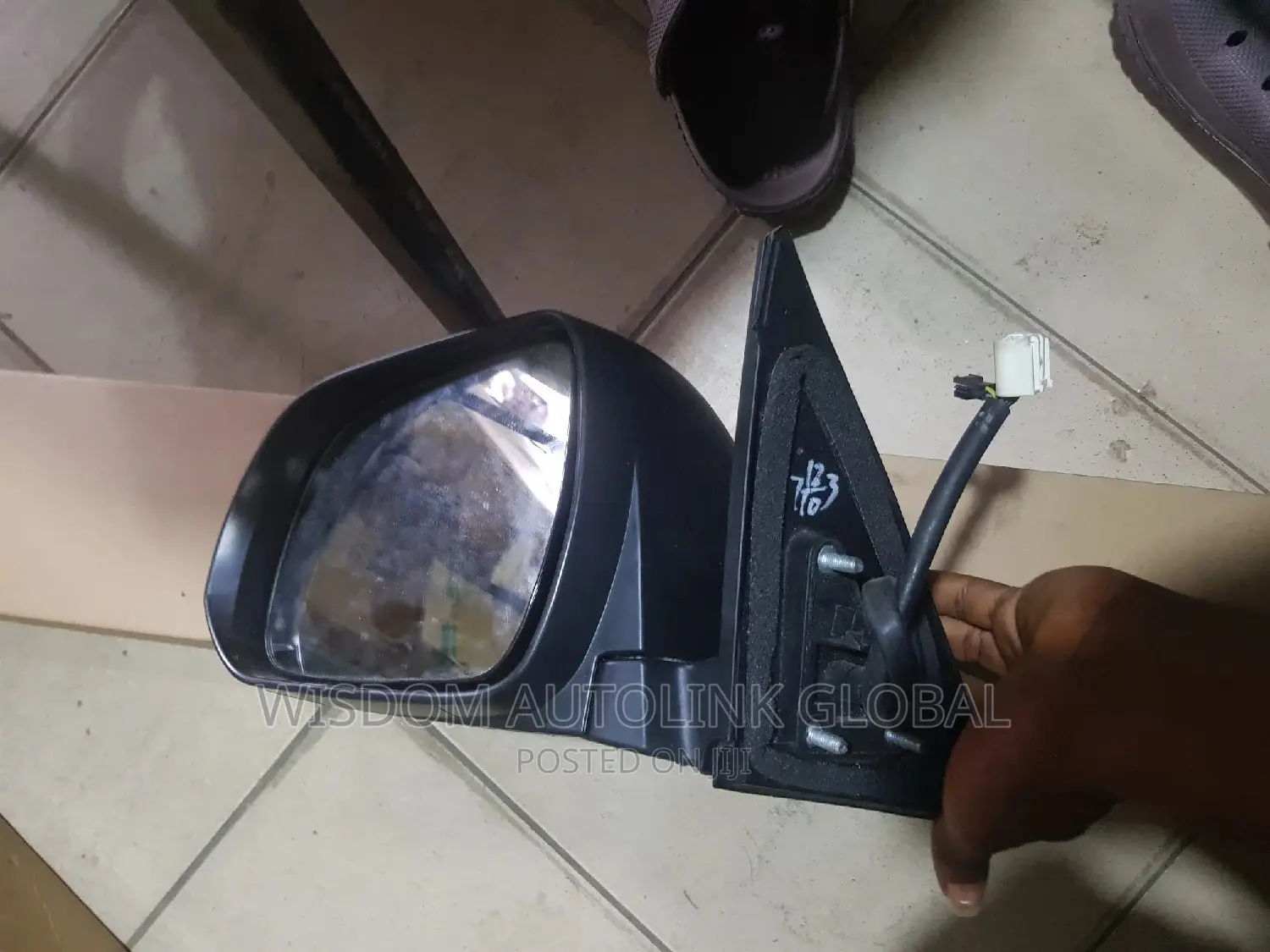Side Mirrors for Toyota Highlander 2012 on With Trafficator