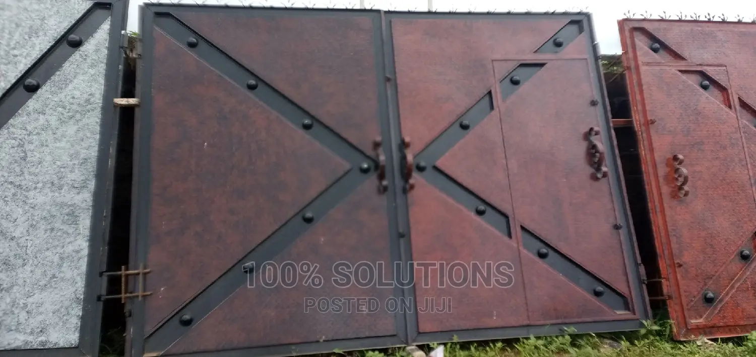 New Strong Design 12ft by 8ft Gate for Sales.