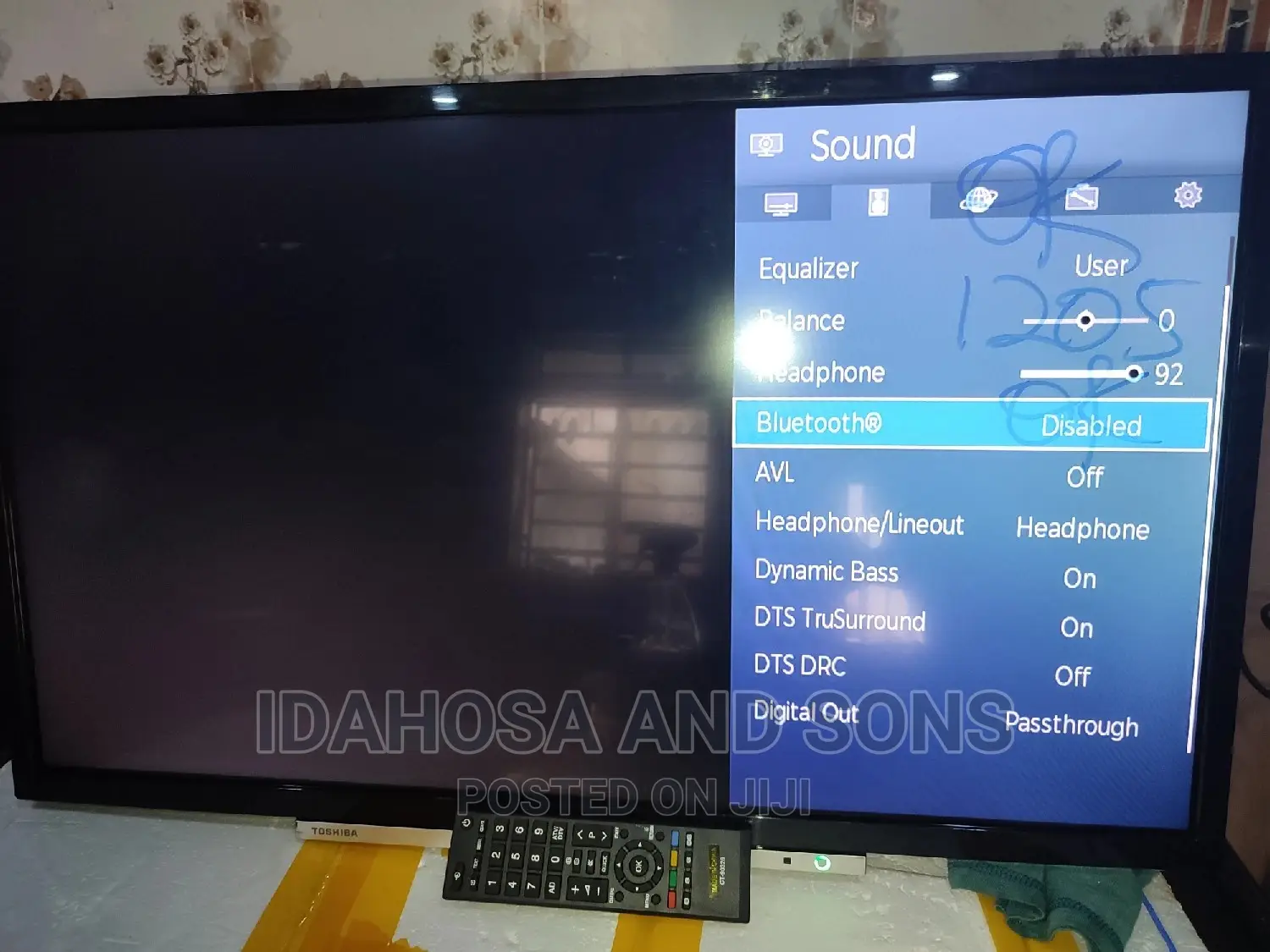 UK Used 32inch Toshiba Smart Satellite Internet,Bluetooth Tv