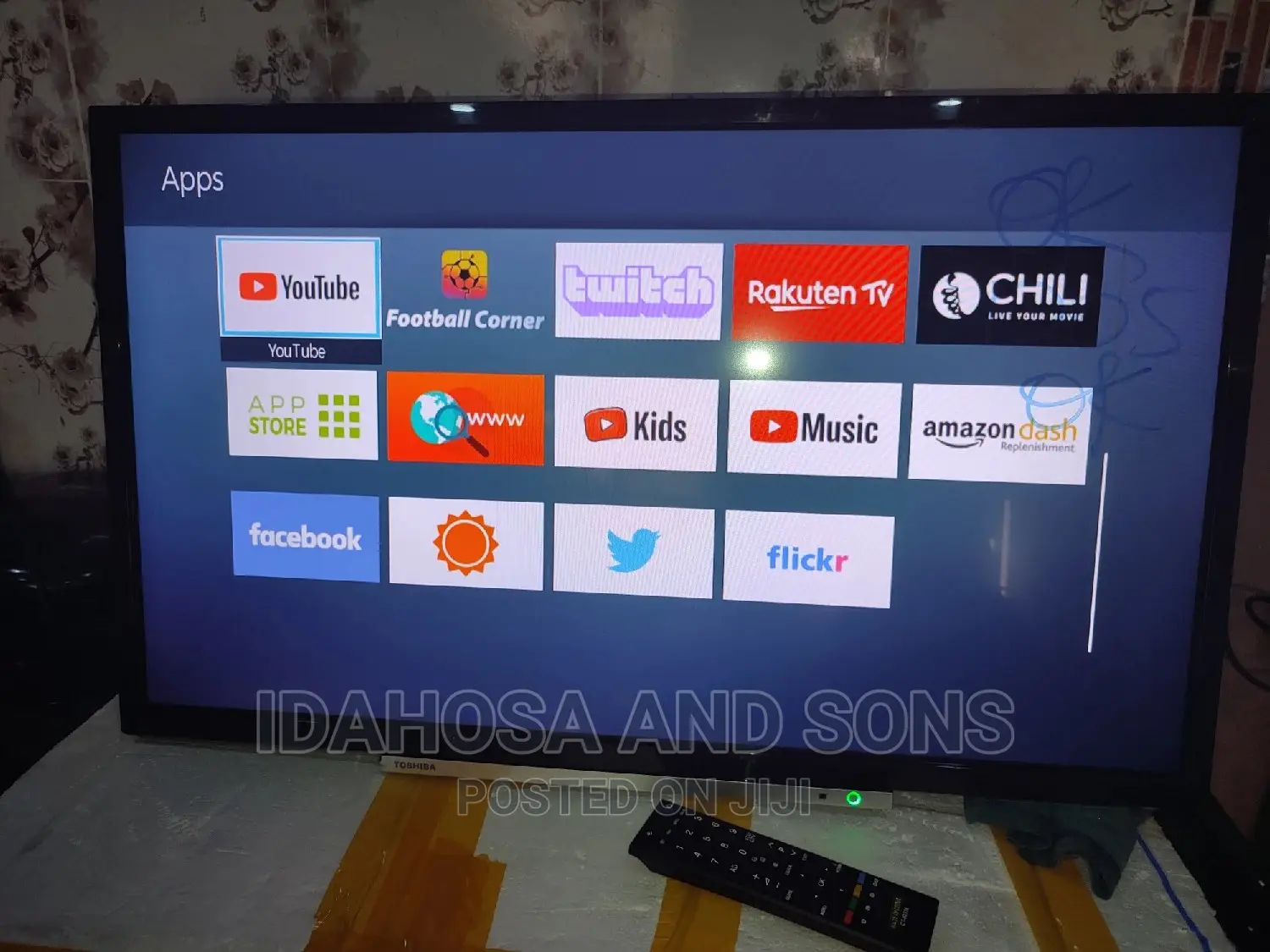 UK Used 32inch Toshiba Smart Satellite Internet,Bluetooth Tv
