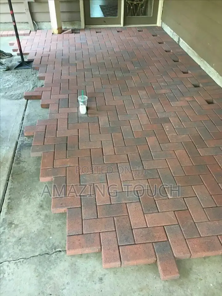 Interlock Floor and Stamped Concretes Floor