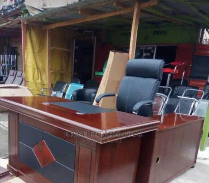 Excutive Table and Chair