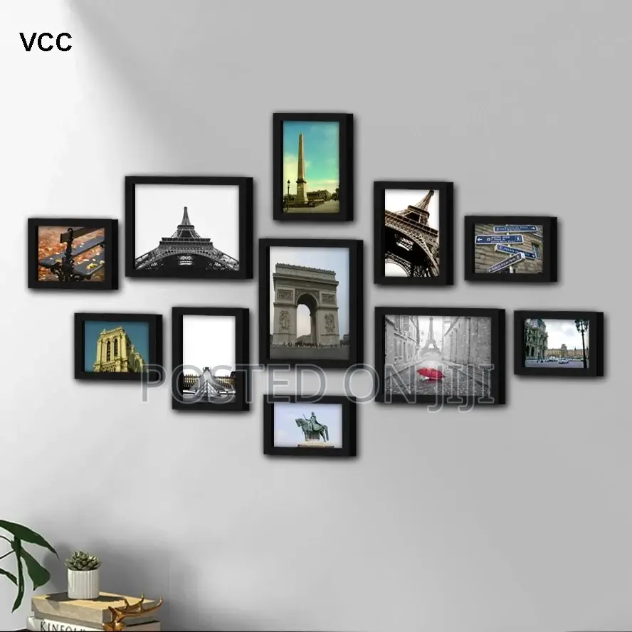 Classic Wooden Photo Frame for Wall