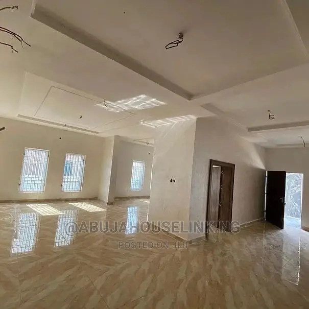 6bdrm Duplex in Efab Metropolis, Gwarinpa for sale