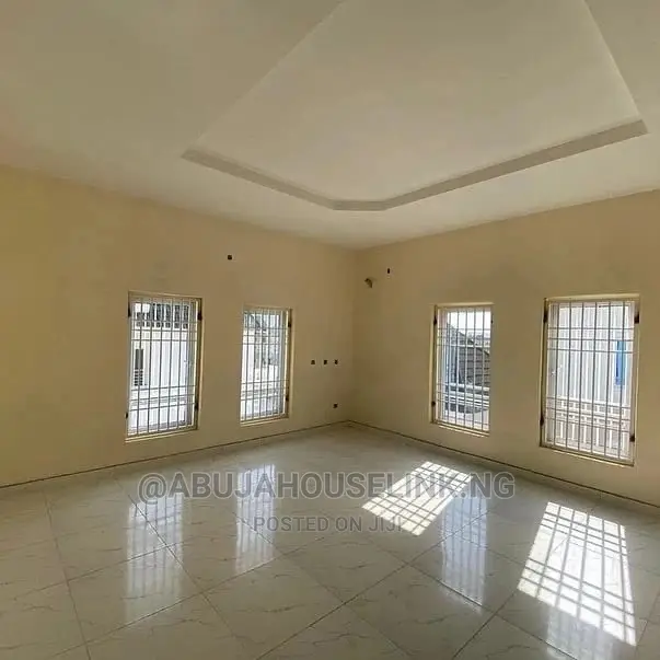 6bdrm Duplex in Efab Metropolis, Gwarinpa for sale