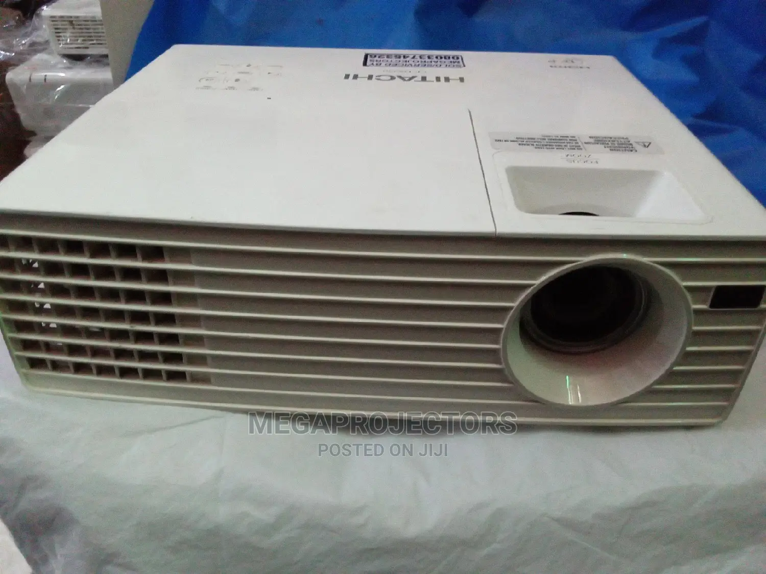 Whitish and Portable Hitachi Projector With HDMI Port