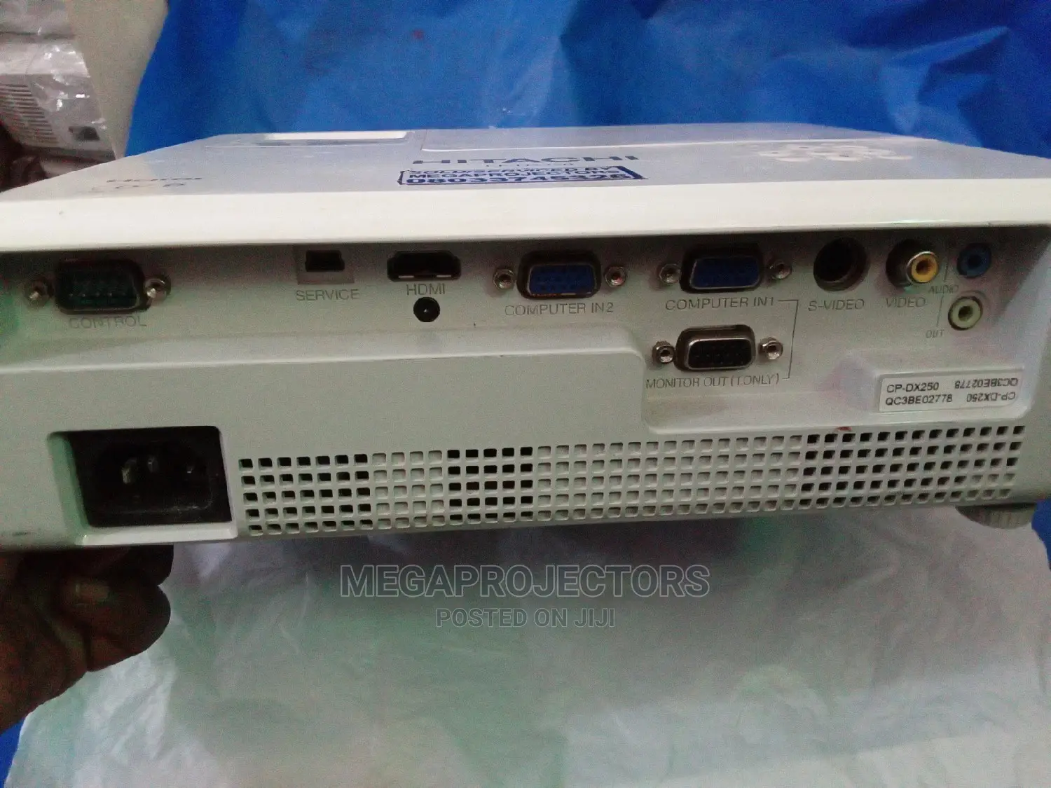 Whitish and Portable Hitachi Projector With HDMI Port