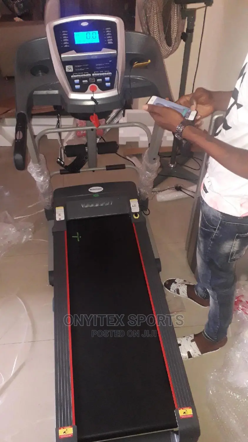 2.5hp Tekno Fittines Treadmill
