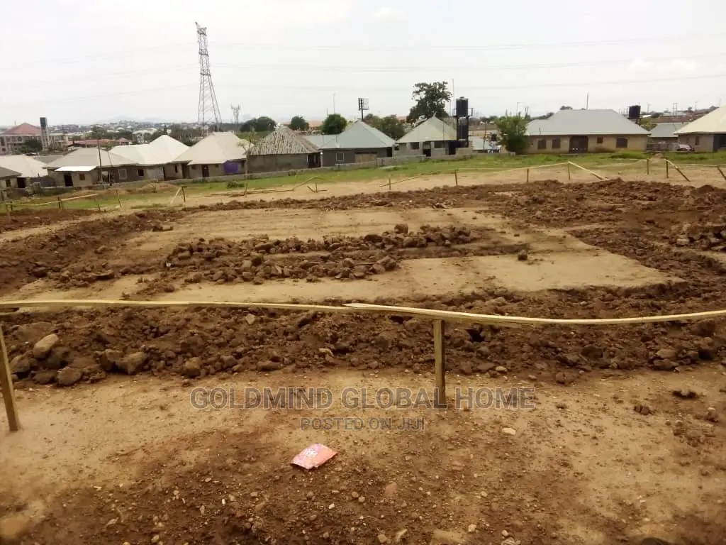 For Sale: 5bedroom Duplex Estate Plot in Voice of Nigeria