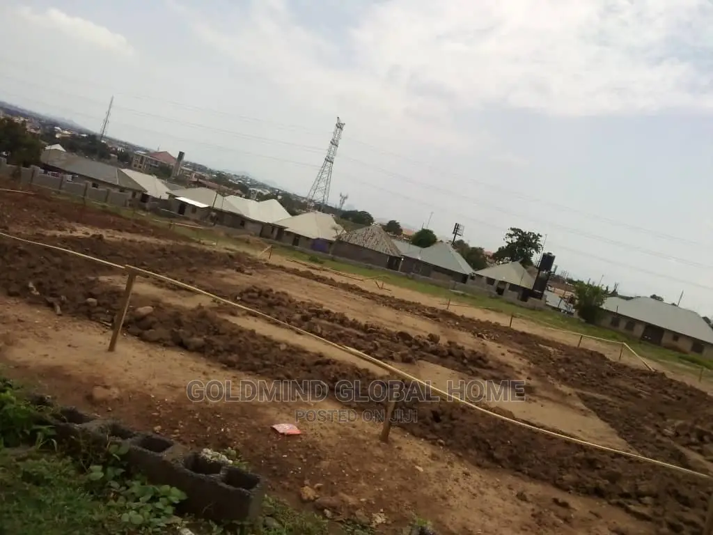 For Sale: 5bedroom Duplex Estate Plot in Voice of Nigeria