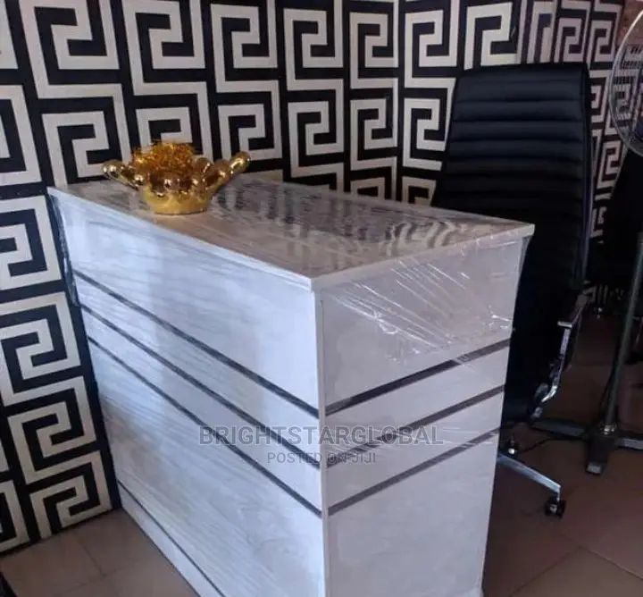 Strong Wood  Receiption Table