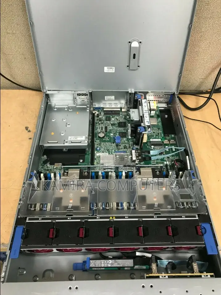 Server HP ProLiant DL 32GB Intel Xeon HDD 1T